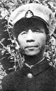 重慶號(hào)巡洋艦艦長(zhǎng)鄧兆祥